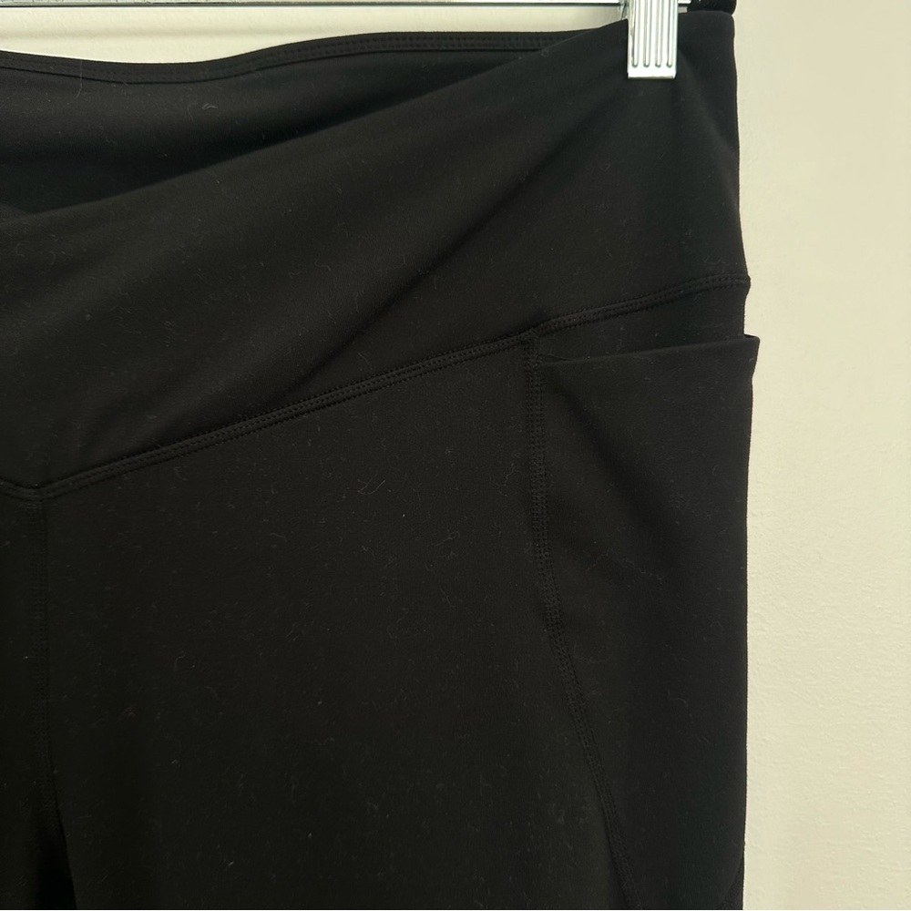 Fabletics Women's PureLuxe Everyday Crossover Fla… - image 9